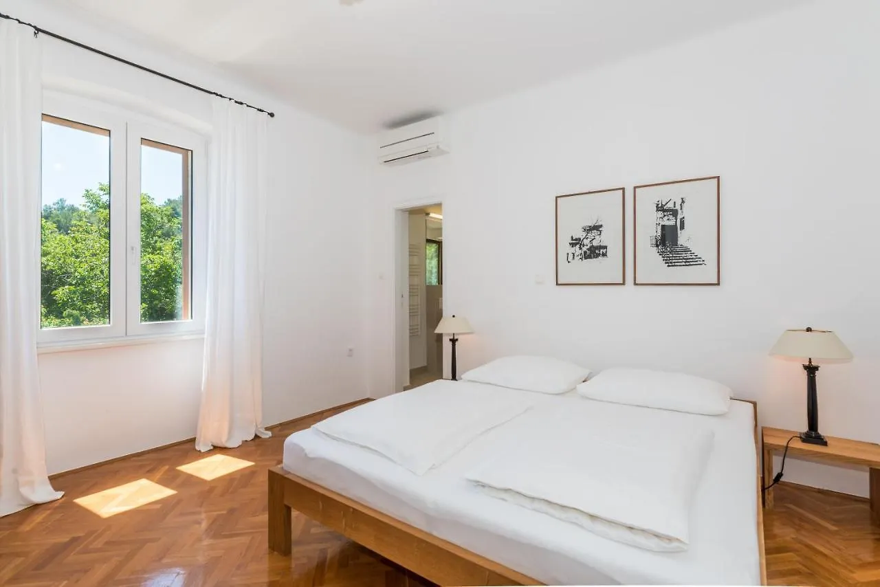 Villa Paula Sveta Marina 0*,  Croatia