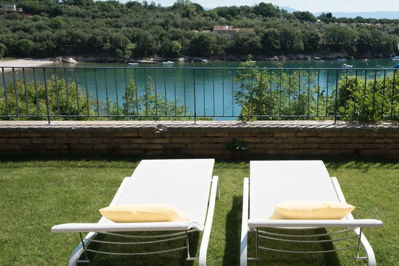 Villa Paula Sveta Marina Croatia
