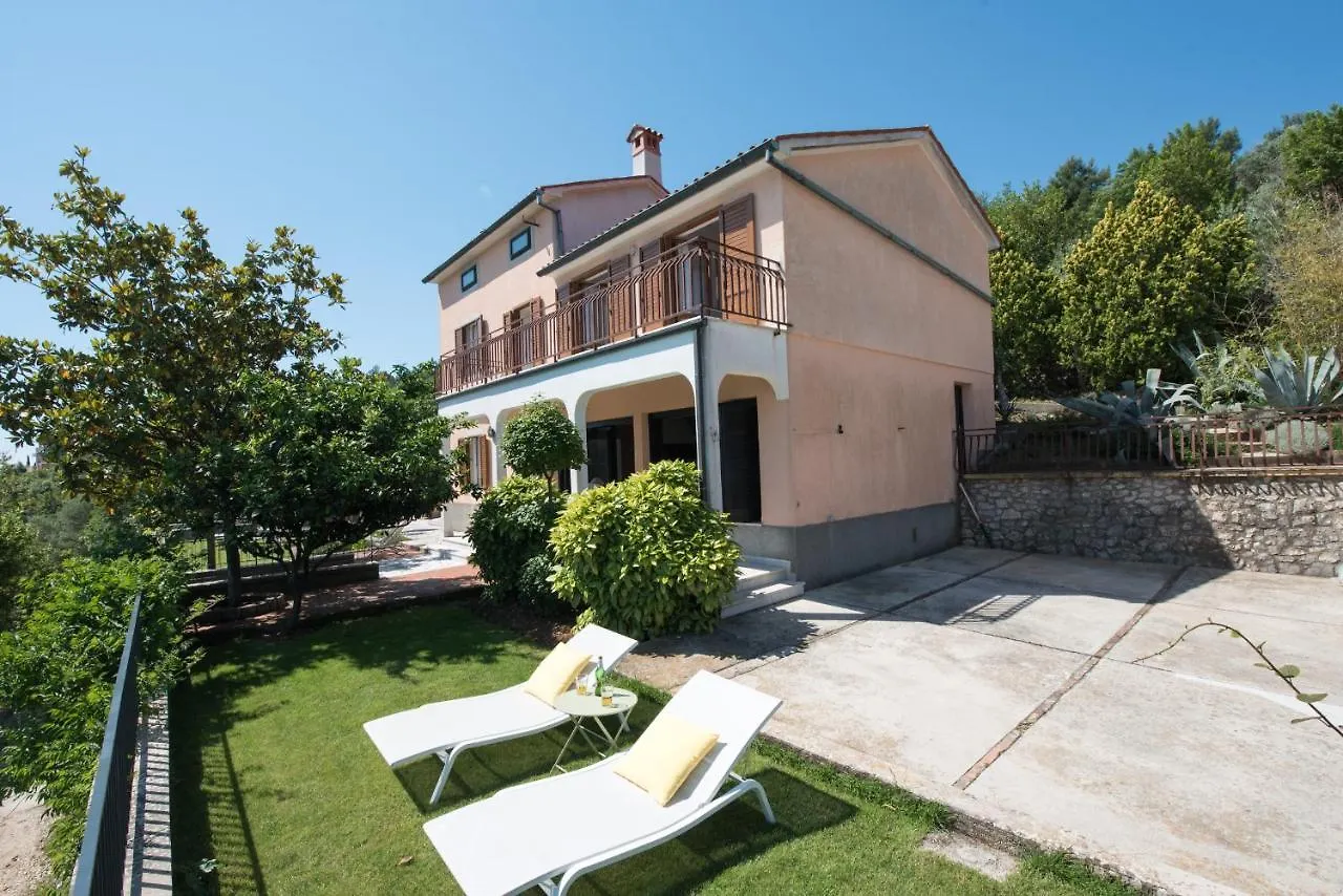 Villa Paula Sveta Marina 0*,