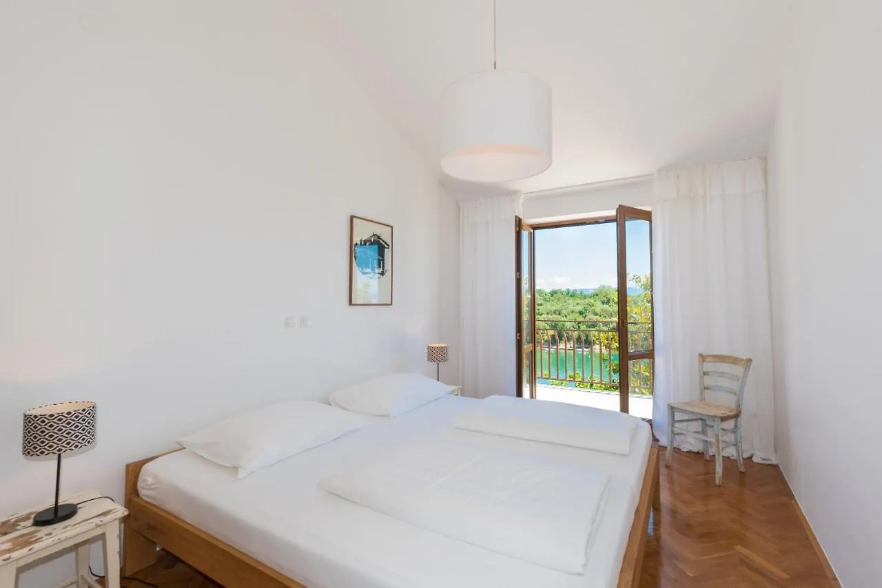Villa Paula Sveta Marina Croatia